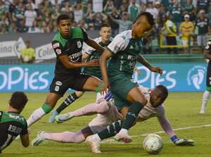 Afición: Futbol, Deportivo Cali 1 -Nacional 1 Agosto, Liga BetPlay. Agosto 6-23. Foto José L Guzmán. El País