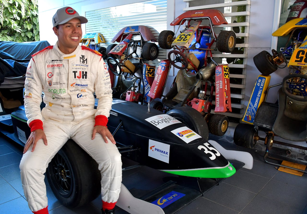 Oscar Tunjo Deportista Colombiano de Carros de Carreras