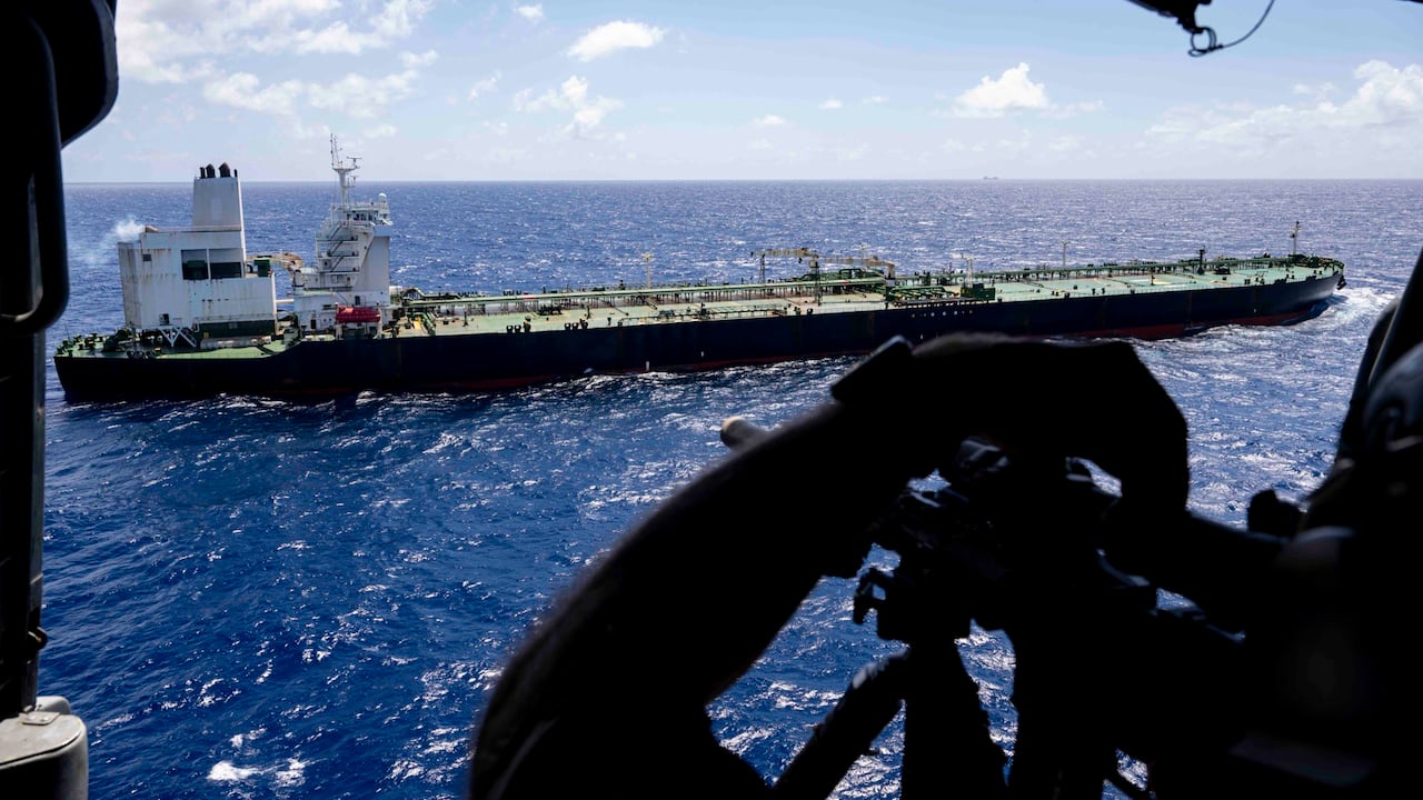 El petrolero fue rastreado desde el Caribe hasta el océano Índico.