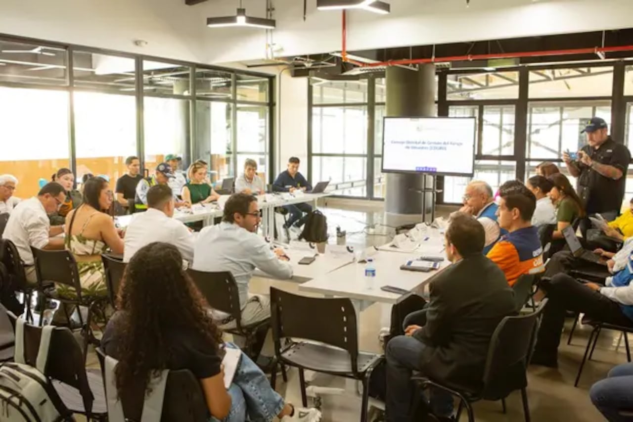 Frente a la crisis invernal que enfrenta el país y las fuertes lluvias que impactan y se prevén para lo que resta de febrero y el mes de marzo, en Cali se realizó el primer Consejo de Gestión de Riesgo 2026, con el fin de diseñar estrategias para reducir el impacto del fenomeno invernal.