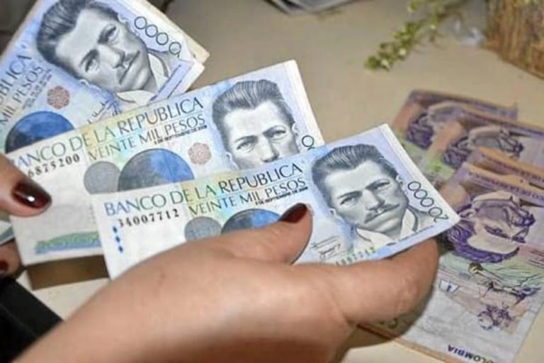 El dinero extra que reciben los trabajadores colombianos en diciembre es una oportunidad de ahorro.