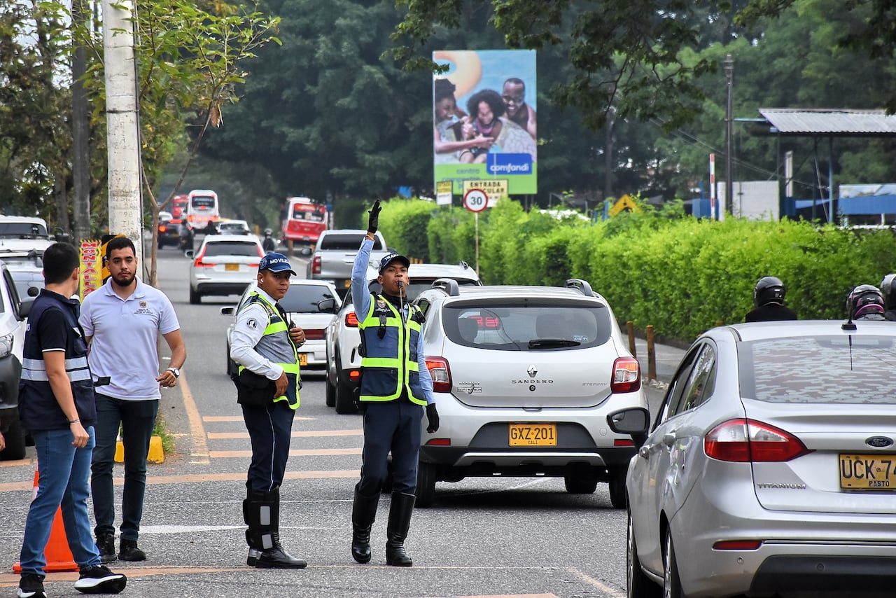Contraflujo Avenida Cañasgordas.