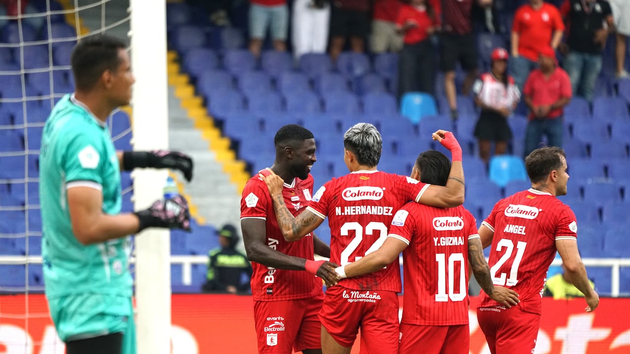 El América de Cali derrotó con autoridad 3-0 a Alianza Fútbol Club el jueves 3 de septiembre de 2026, en el partido correspondiente a la novena fecha de la Liga BetPlay II-2026. El encuentro marcó el regreso del cuadro escarlata al Estadio Olímpico Pascual Guerrero.