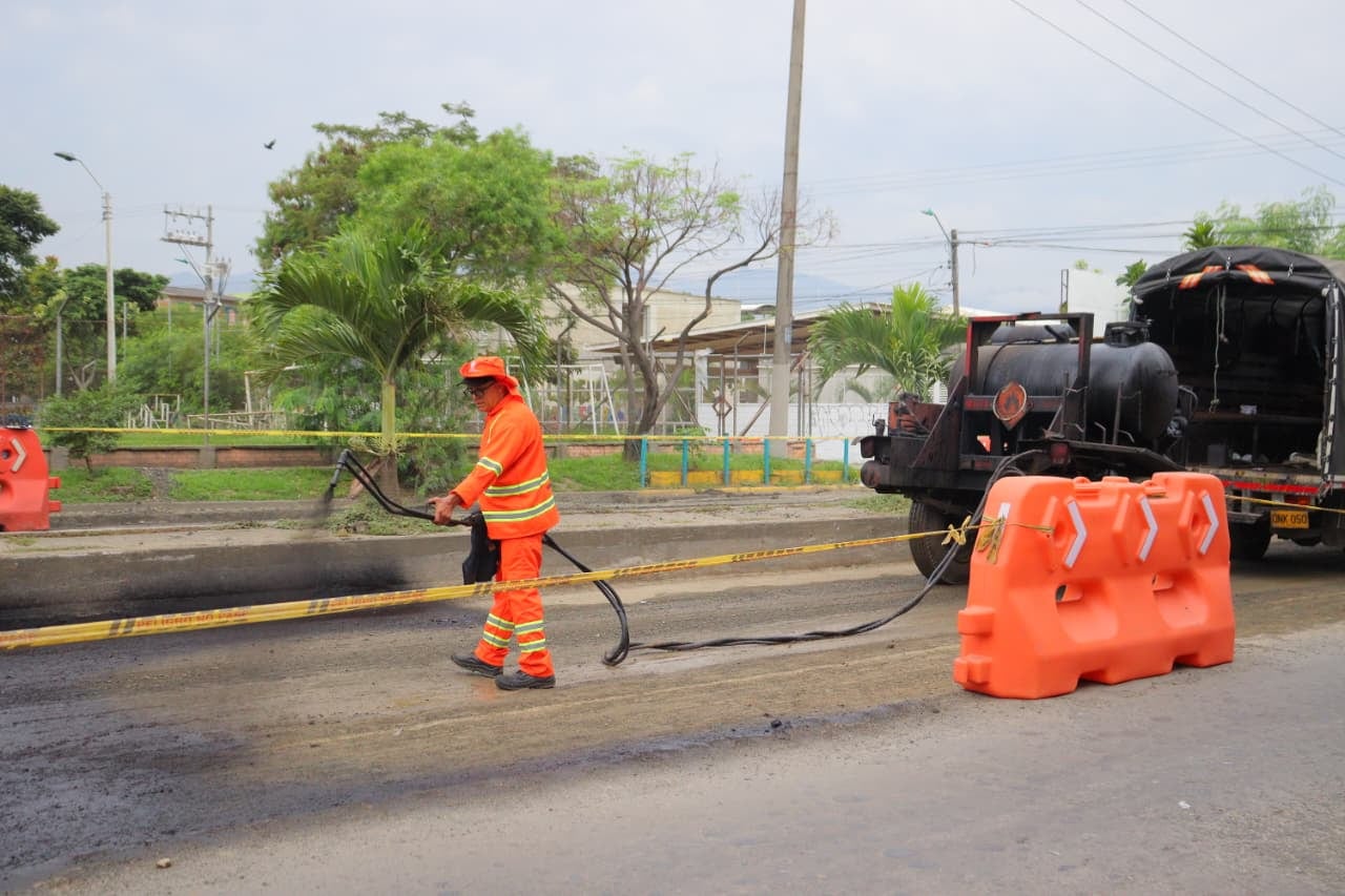 La Alcaldía ya trabaja en el primer tramo de esta obra histórica, que contempla 17 kilómetros por cada sentido e incluye renovación ambiental y de espacio público.