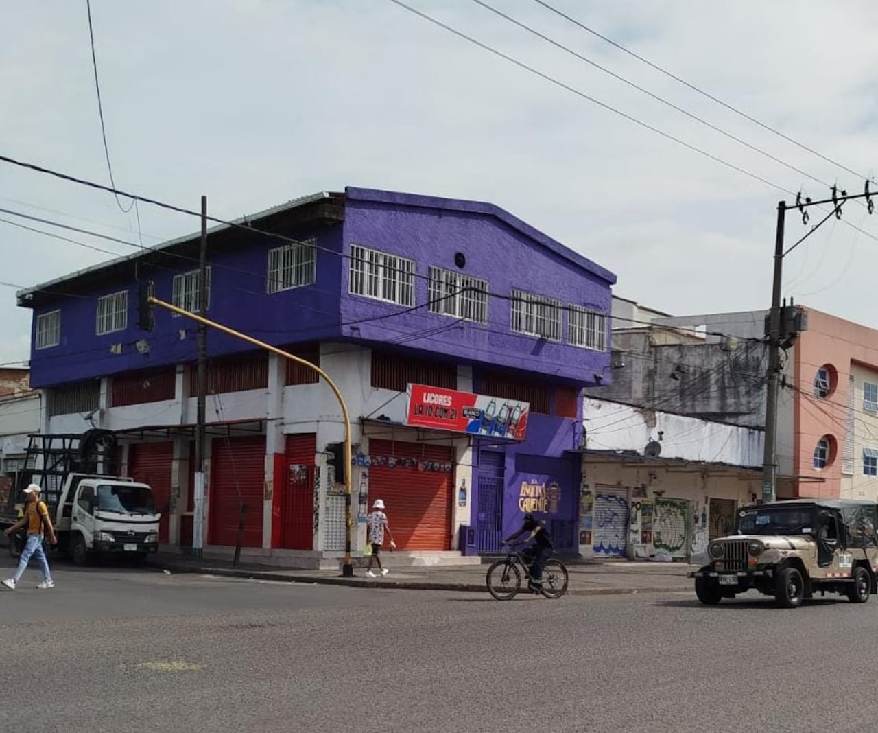 La salsa de golpe se escucha en esta emblemática salsoteca del barrio Obrero.