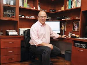 Jota Mario Valencia se encuentra en la Unidad de Cuidados Intensivos del Hospital Bocagrande, en Cartagena.