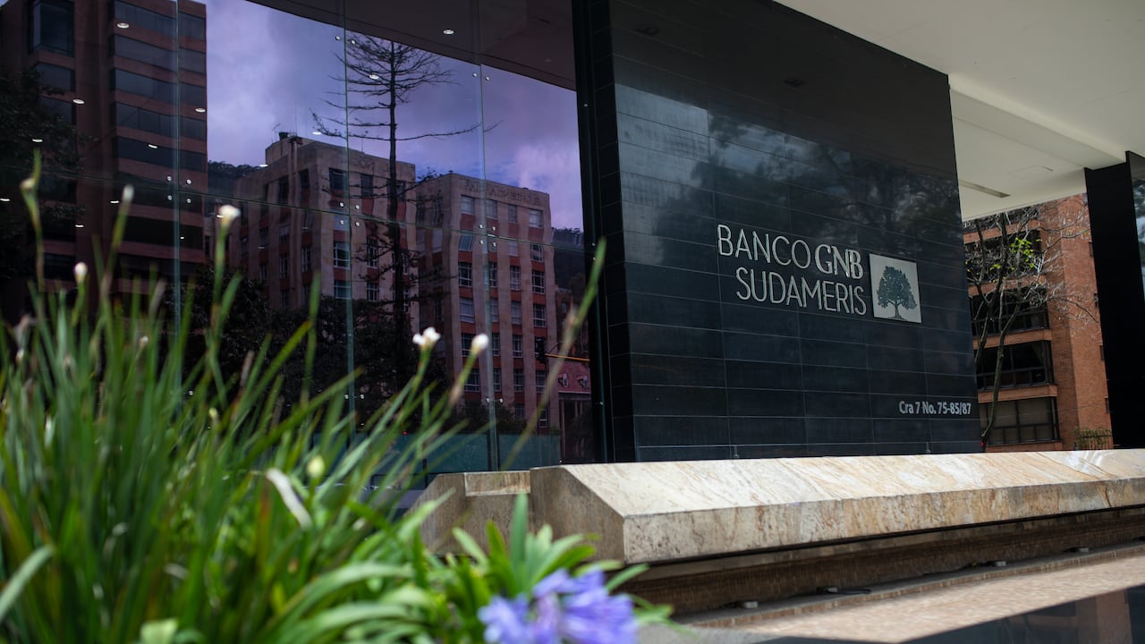 Sede del Banco GNB Sudameris en Bogotá certificada LEED ORO como construcción
amigable con el medio ambiente