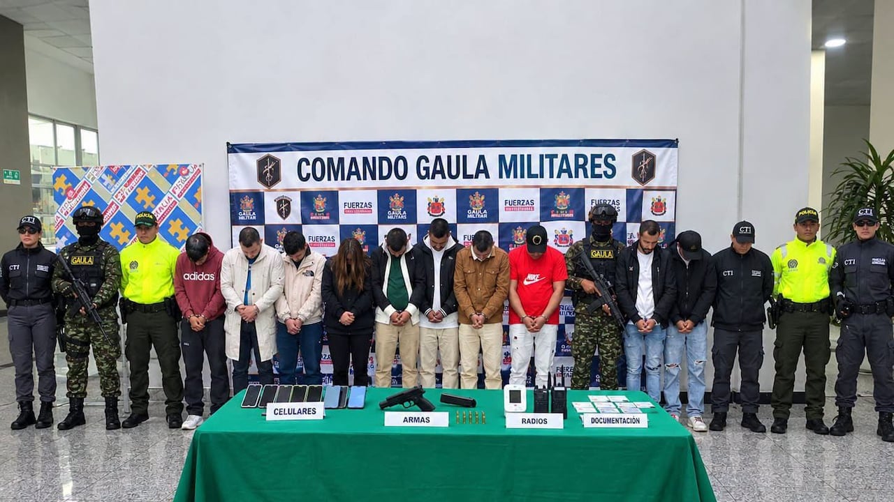 Las investigaciones señalan que las víctimas eran llevadas a lugares apartados, donde eran amenazadas y obligadas a entregar claves para acceder a sus cuentas bancarias.