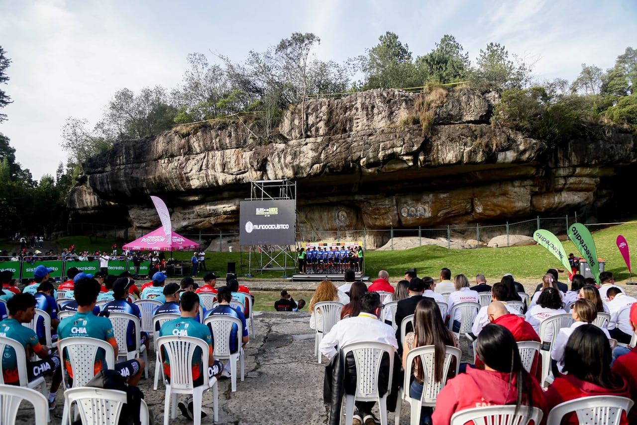 En Facatativá, así se vivió la inauguración y presentación de los equipos que serán parte de la edición número 66 del Clásico RCN, una de las competencias de ciclismo más importantes del país.