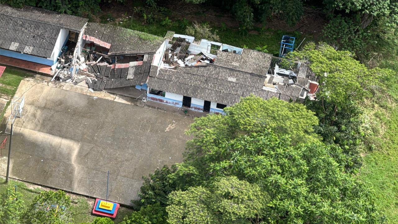 Desde el aire se evidencian las afectaciones en la infraestructura de los municipios de Paratebueno y Medina en el departamento de Cundinamarca.