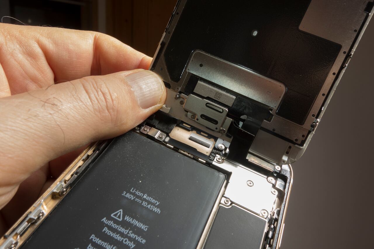 Foto de referencia de la batería de un celular