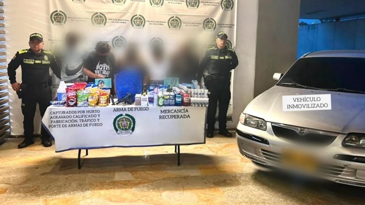 Cinco personas fueron capturadas en Yumbo, señaladas de hurtar productos en establecimientos comerciales bajo la modalidad de ‘hormiga’.