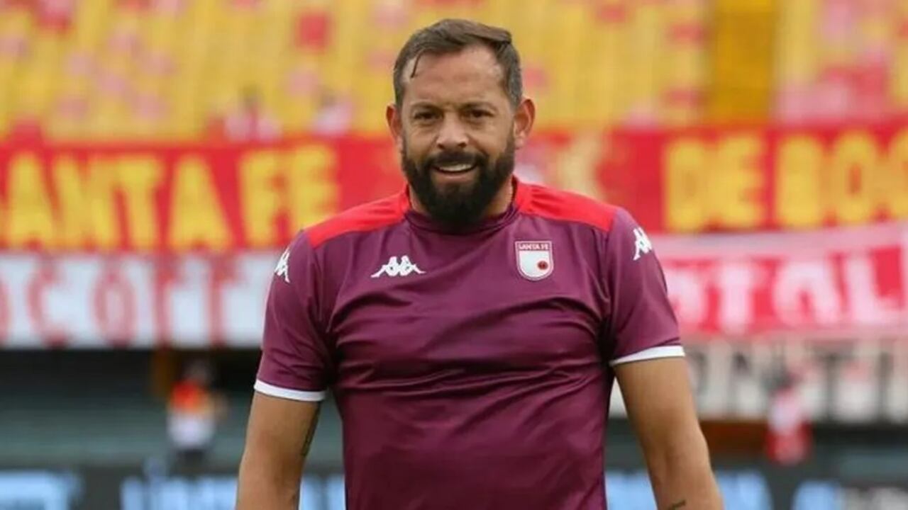 Matías Mier, volante uruguayo está por definir su futuro.