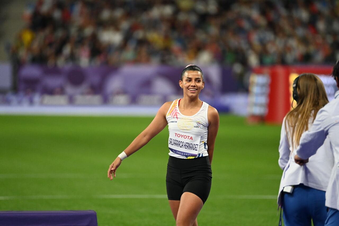 Sonrisa para la oriunda de Villavicencio, quien estuvo bastante cerca de la plata y el oro.
