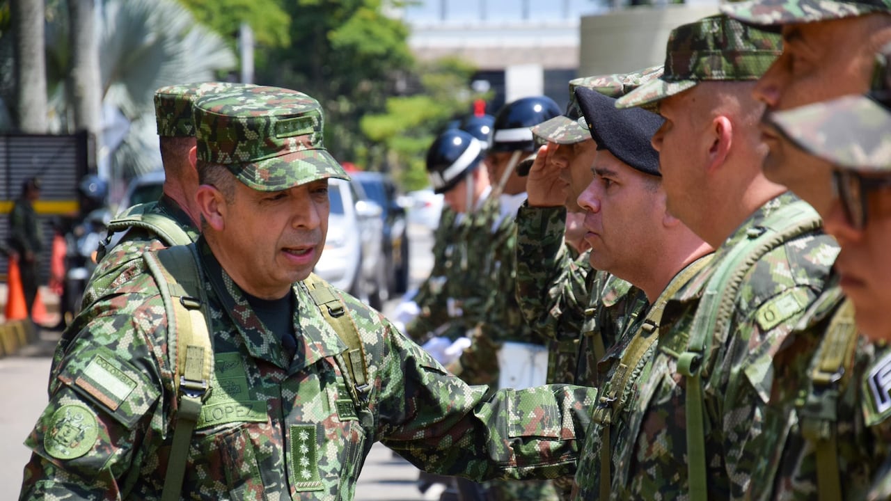 El comandante de las Fuerzas Militares presentó en Cali el plan de seguridad que contempla el despliegue de más de 8.000 uniformados en el Valle del Cauca para la jornada del 8 de marzo.