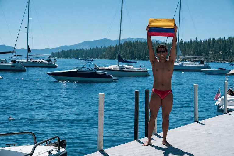 Jorge Iván del Valle tras completar la Triple Corona del Lago Tahoe.