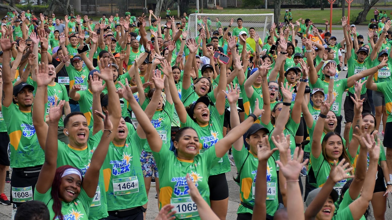 Así fue el ascenso en la 4K SIloé.
Los caleños le madrugaron a la 4K Siloé el domingo 30 de junio. El evento deportivo contó con más de 2.500 competidores, reafirmando por qué la ciudad es llamada capital deportiva de Colombia. Fotos Raúl Palacios / El Pais.