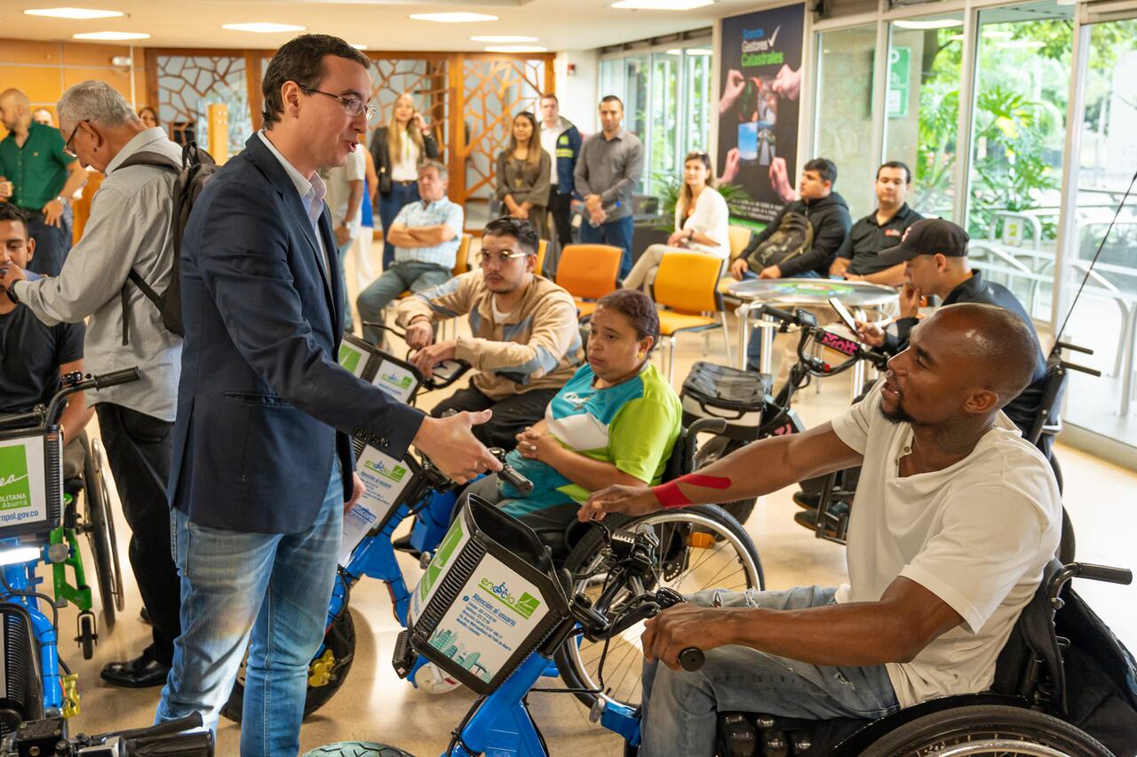 Son varios los casos de corrupción por los que investigan a altos exfuncionarios del exalcalde de Medellín, Daniel Quintero.