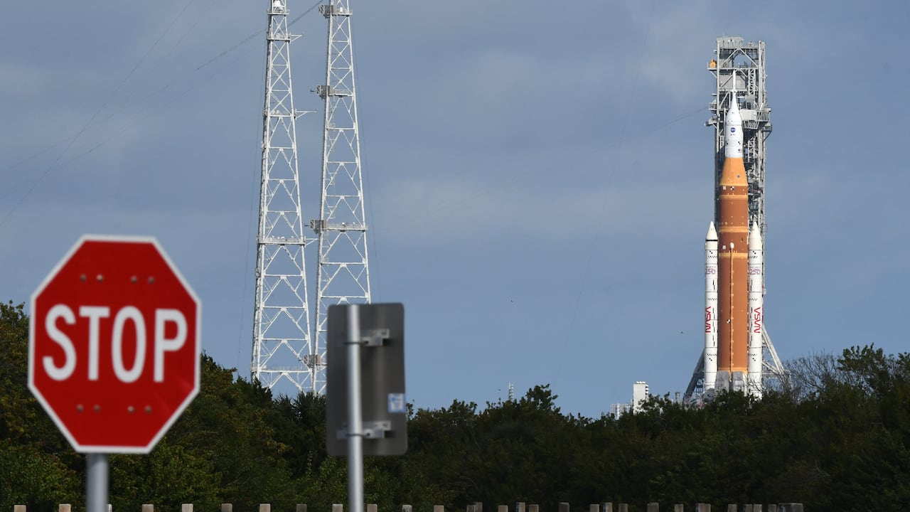 La misión consistirá en un viaje alrededor de la Luna, sin alunizaje, con duración aproximada de 10 días y una distancia total de 1,1 millones de kilómetros.