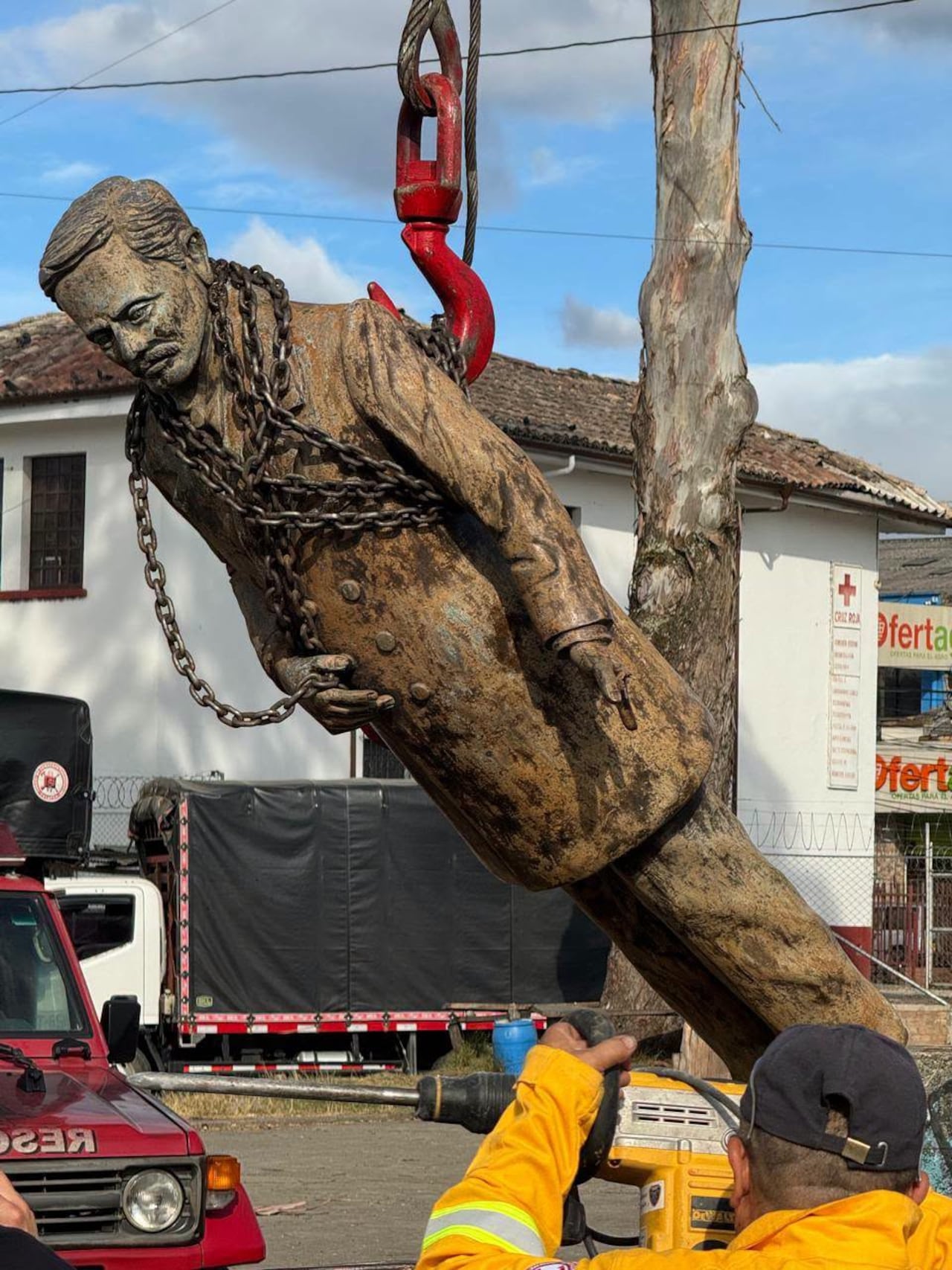 Las autoridades señalaron que este tipo de hechos podría estar relacionado con el interés de comercializar el metal, por lo que se reforzarán las medidas de seguridad para proteger el patrimonio cultural de Popayán.
