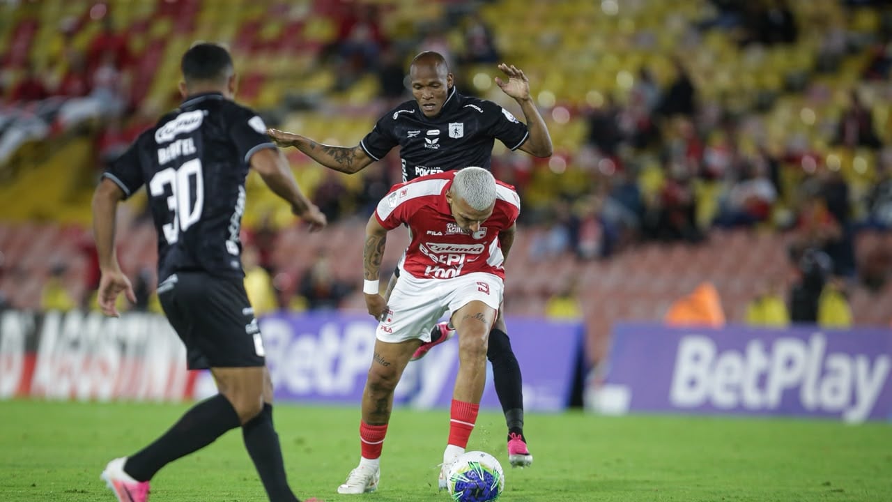 Momento del partido entre Independiente Santa Fe y América de Cali por la fecha 6 del segundo semestre de la Liga Colombiana 2026.