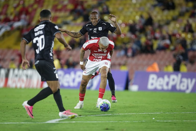 Momento del partido entre Independiente Santa Fe y América de Cali por la fecha 6 del segundo semestre de la Liga Colombiana 2026.