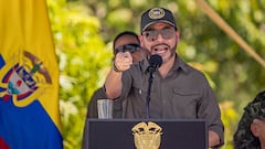 El Presidente De La Espriella, al presentar la Fuerza de Tarea Conjunta Urano, afirmó que asumirá directamente la responsabilidad política de las decisiones adoptadas como Comandante en Jefe de las Fuerzas Armadas para derrotar al narcoterrorismo.
