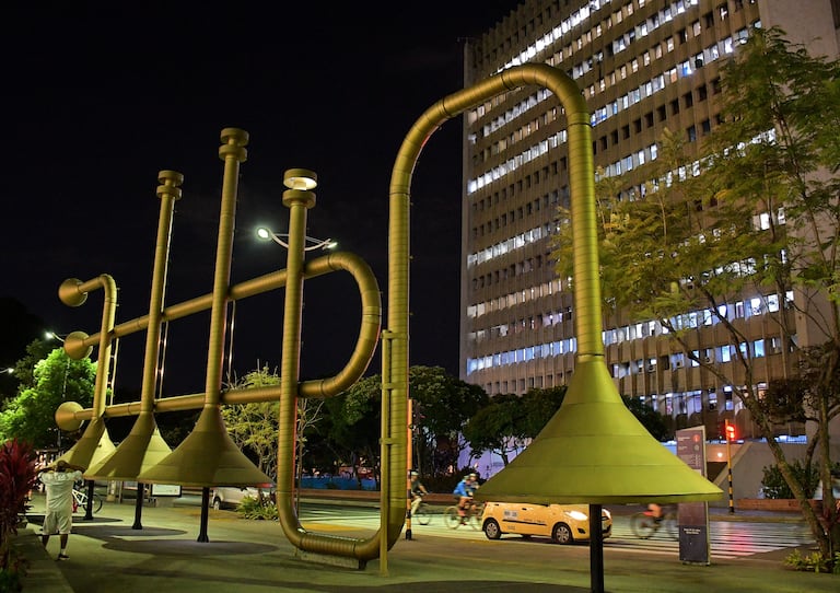 Las trompetas de la Plazoleta de Jairo Varela. Fotos Raúl Palacios / El pais / 12 de Julio del 2023 Cali.