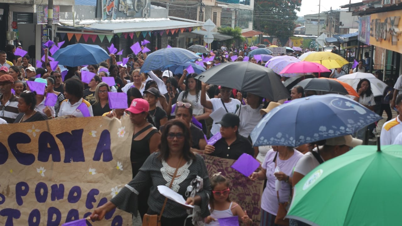 Luego de la agresión sexual a una adolescente menor de 18 años de edad, las mujeres y la comunidad de Miranda, Cauca, se movilizó para rechazar esta clase de agresiones.