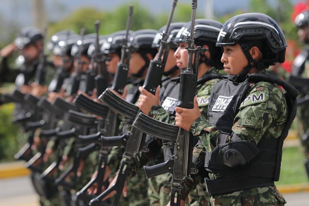 Vehículos blindados, nuevas unidades militares y refuerzo policial hacen parte de las estrategias implementadas para garantizar la movilidad y seguridad durante la jornada electo