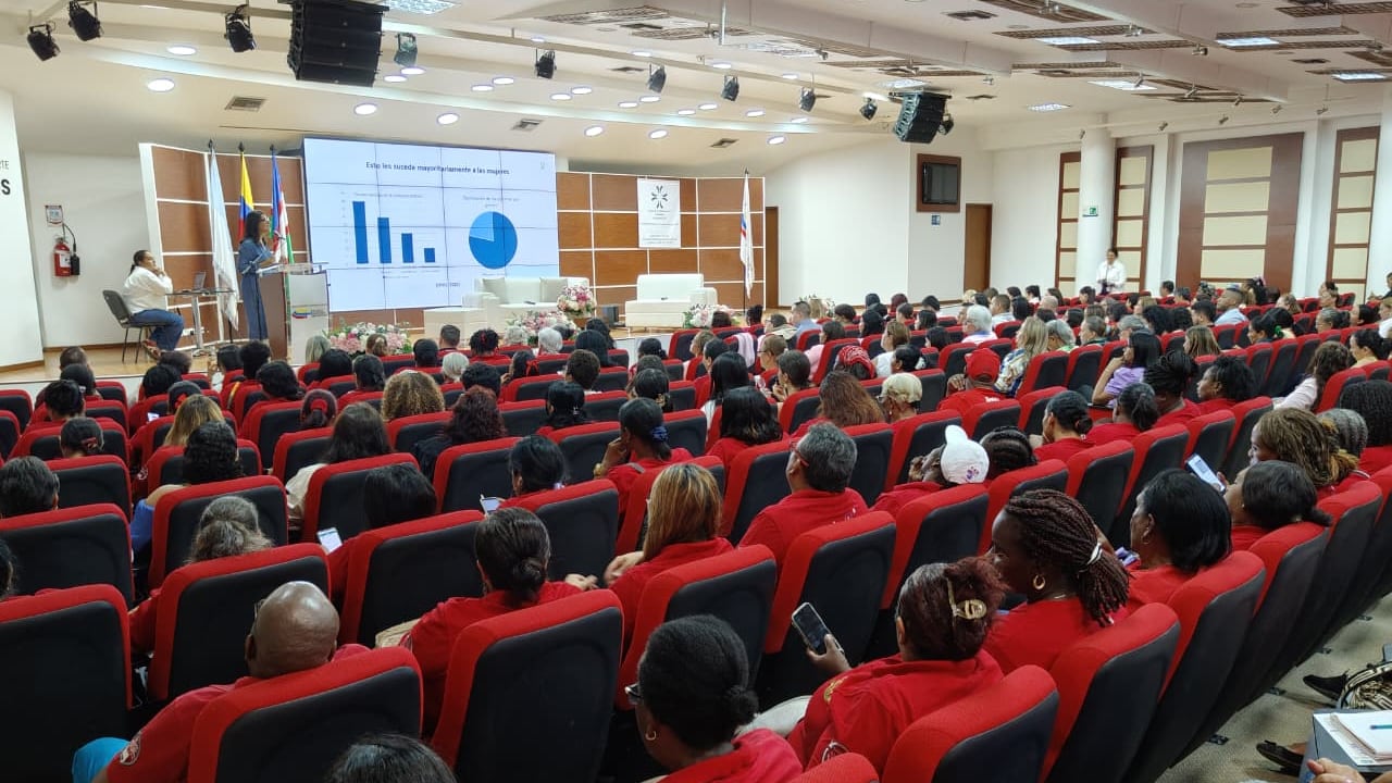 Foro ‘Mujeres que Deciden’: un espacio donde reflexionaron sobre el poder femenino en tiempos de cambio.