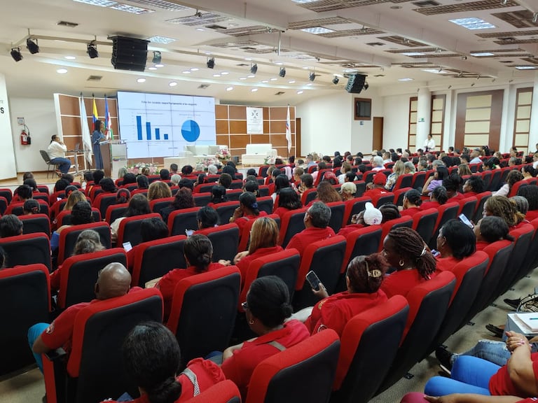 Foro ‘Mujeres que Deciden’: un espacio donde reflexionaron sobre el poder femenino en tiempos de cambio.