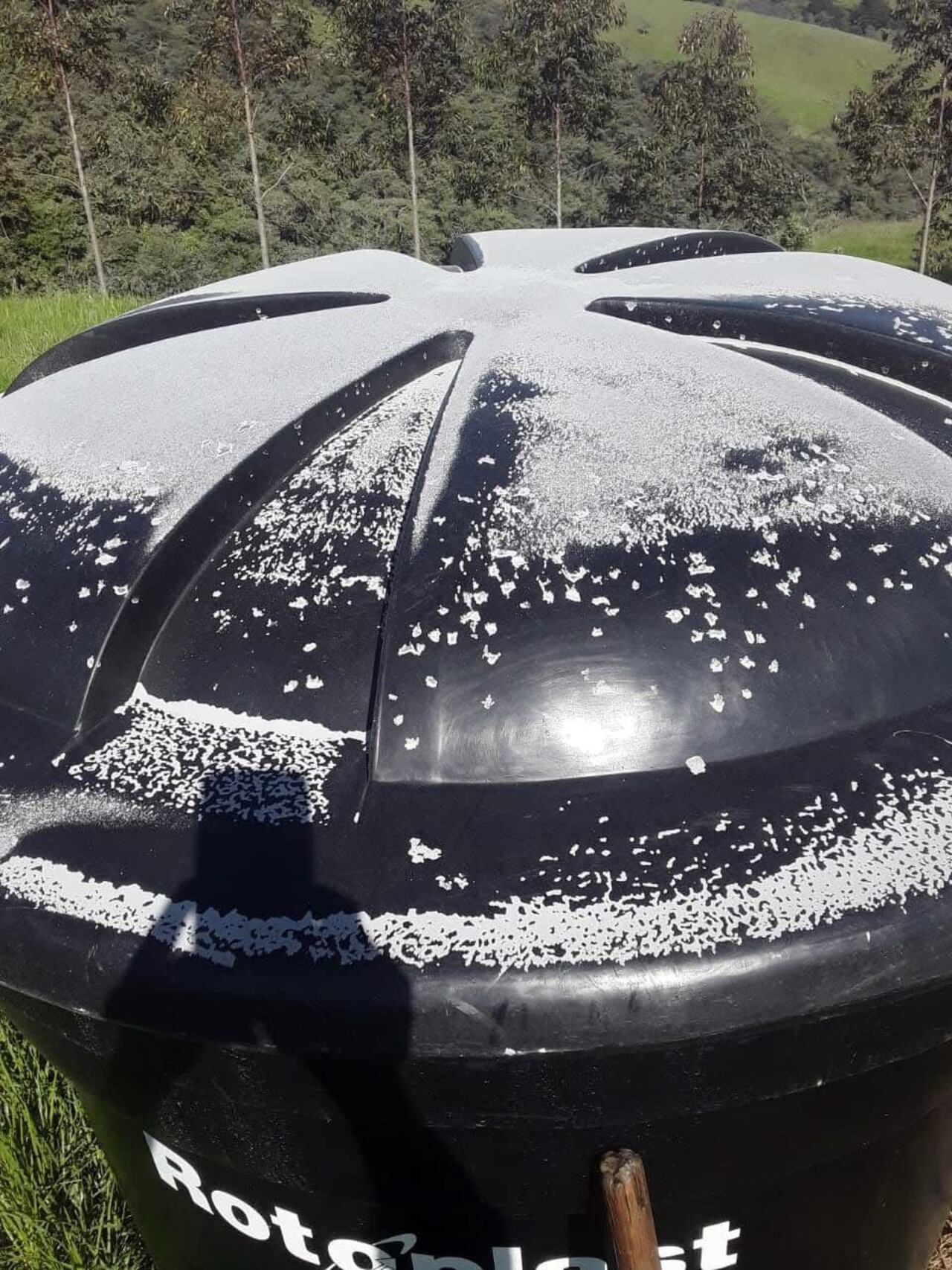 Los eventos causados por la caída de ceniza han generado impactos en el equilibrio ambiental, económico y social de las comunidades indígenas del oriente Cauca, poniendo en riesgo tanto el bienestar de las comunidades como sus medios de vida.