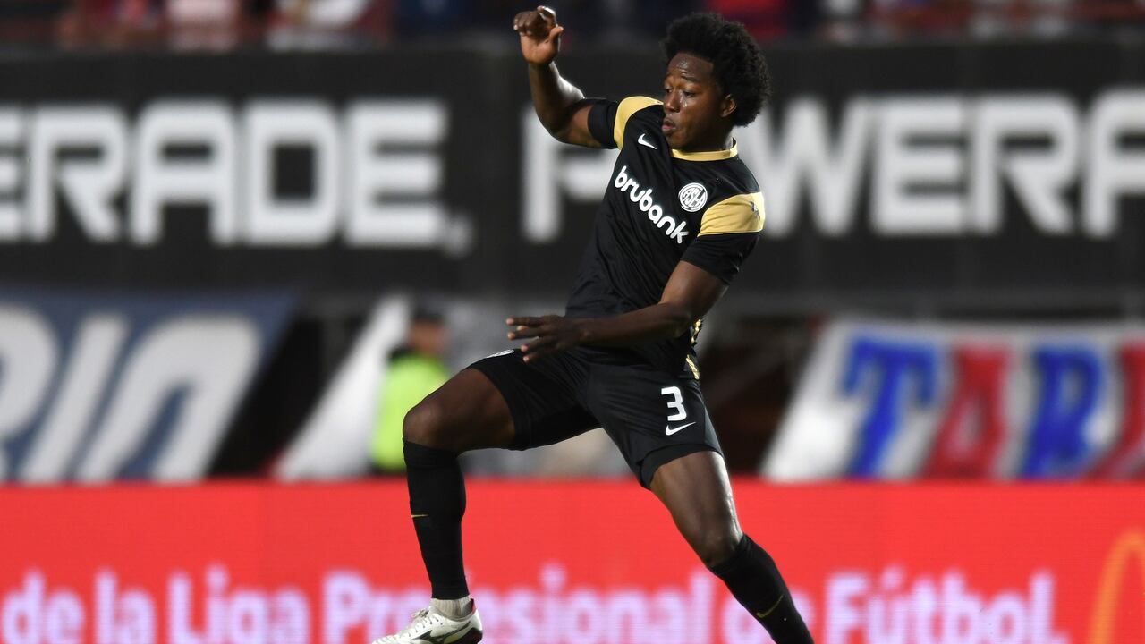 Carlos Sánchez, futbolista colombiano.