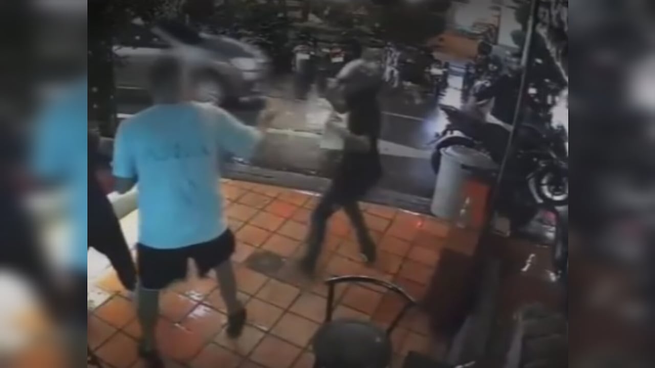 Aterrador: ladrón le disparó a un hombre en el rostro para robarlo en Bello, Antioquia.