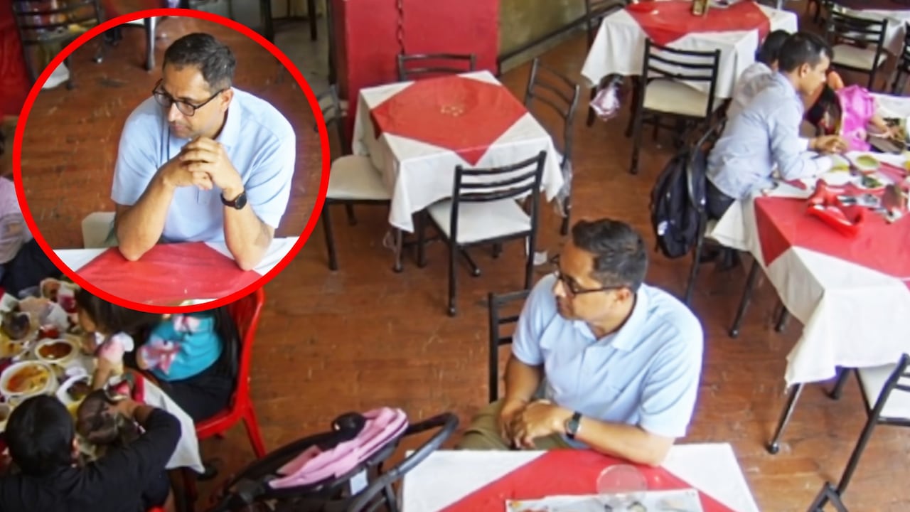 En video quedó registrado el robo en un restaurante de Bogotá.