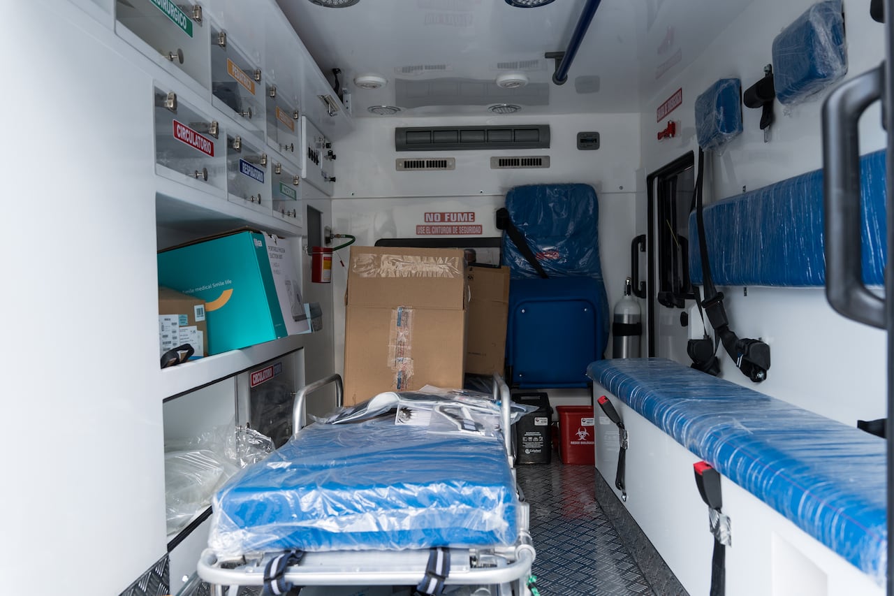 La Gobernación del Cauca entregó cinco nuevas ambulancias a los municipios de Santa Rosa, San Sebastián, Almaguer, La Vega e Inzá, con una inversión superior a los $1.611 millones.