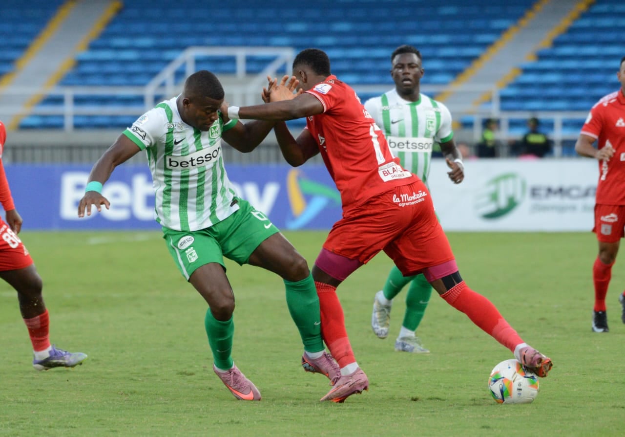 Imagen del partido entre América de Cali y Atlético Nacional por la fecha 6 del Grupo A de los cuadrangulares semifinales del segundo semestre de la Liga Colombiana 2025.