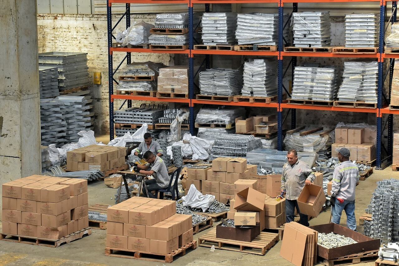 Imevalle ha participado en proyectos de infraestructura del Mío, construcción del Bulevar del Río, Parque solar de Celsia, Yumbo, entre muchos otros.