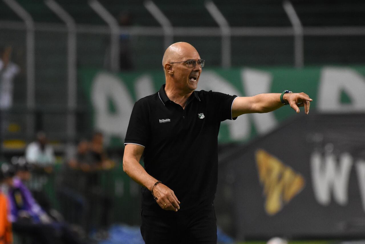 Alfredo Arias sobre arbitraje del partido