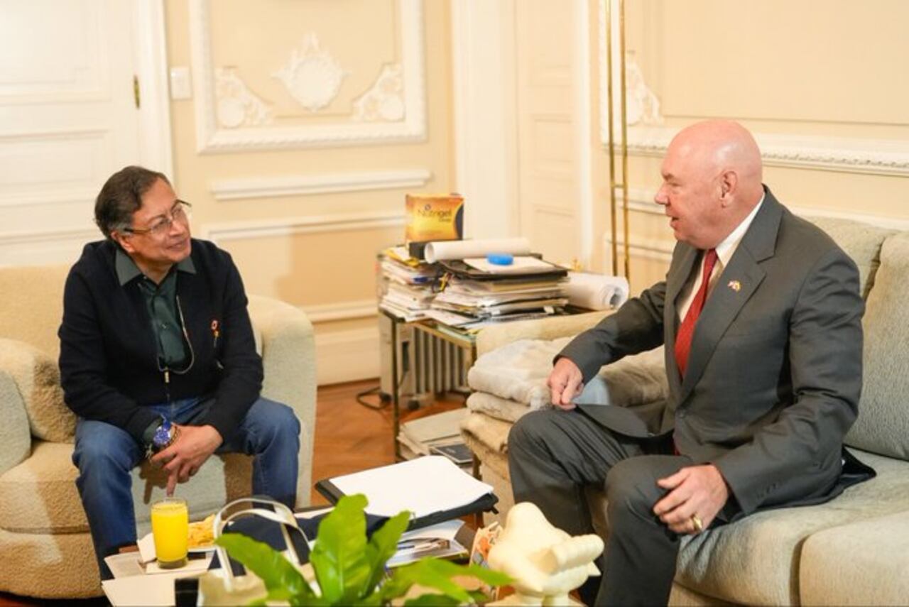El presidente Gustavo Petro mantuvo una reunión con John McNamara, encargado de Negocios de la Embajada de los Estados Unidos.