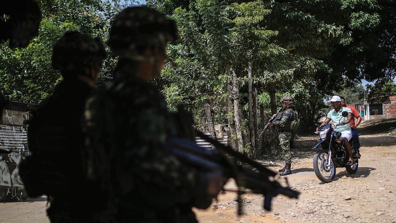 La fuerza pública extremó las medidas de seguridad del Plan Democracia, con el propósito de disminuir al máximo los riesgos electorales durante el fin de semana.