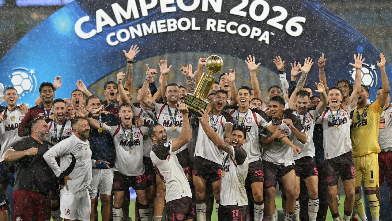 Lanús tocó la gloria al coronarse campeón de la Recopa Suramericana nada menos que en el Maracaná.