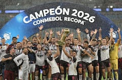 Lanús tocó la gloria al coronarse campeón de la Recopa Suramericana nada menos que en el Maracaná.