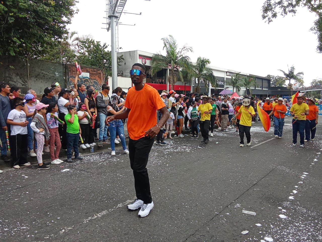 Los colectivos juveniles también hicieron su aporte al gran Desfile de Pubenza.