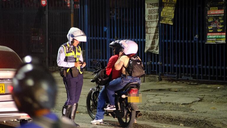 Control a invasión del carril del Mío en Cali