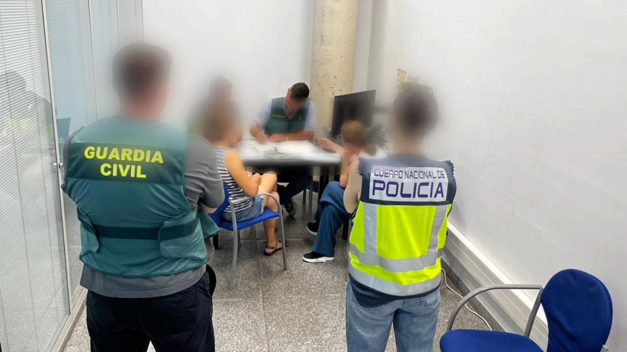 Red habría engañado a más de 60 colombianos con falsas prácticas para llevarlos a trabajar en España