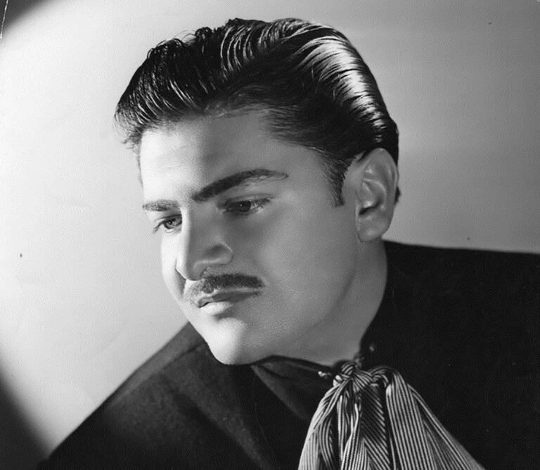 Hoy en México se celebra el centenario de nacimiento del Rey del romance, José Alfredo Jiménez con un concierto en la Plaza Garibaldi que contará con la participación del Mariachi Los Gavilanes, María Elena Leal, Gabriel Solis y Percy.