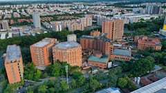 La Fundación Valle del Lili ha formado a más de 13.000 estudiantes nacionales e internacionales, graduado a más de 600 especialistas en Docencia Universitaria y desarrollado más de 10.000 actividades, consolidándose como referente en formación académica.