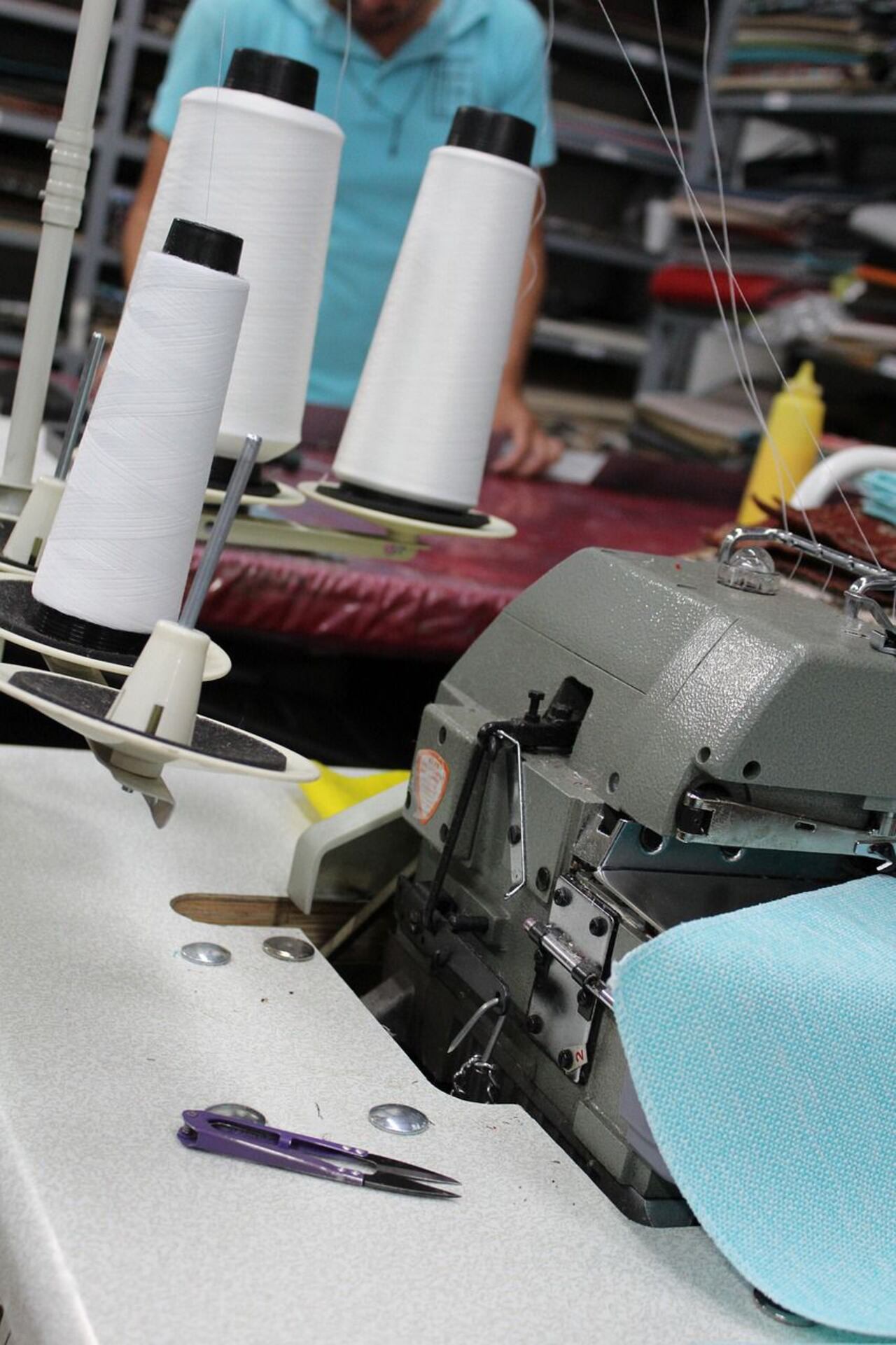 Gobierno establece arancel cero para 10 subpartidas del sector confecciones con el fin de impulsar la reindustrialización